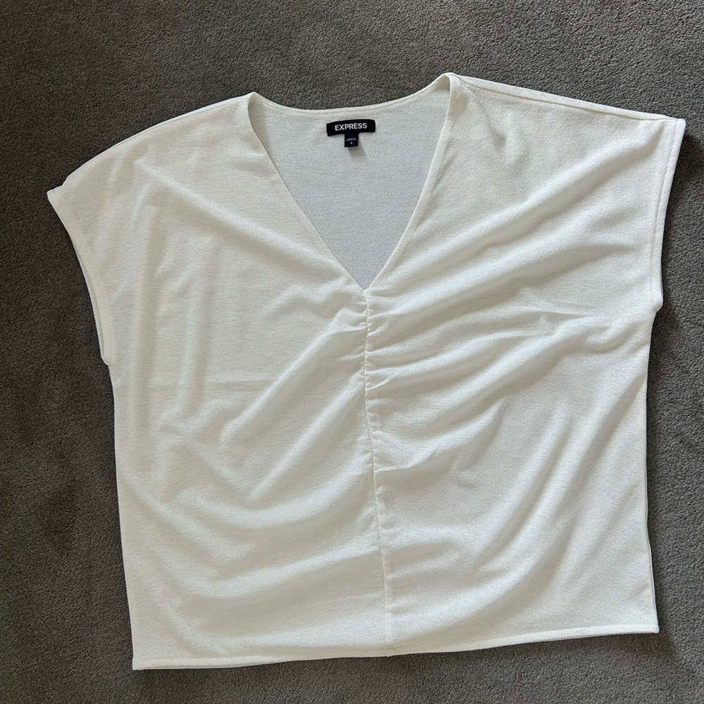 Express Ivory Ruched Short Sleeve Top - Picture 4 of 5